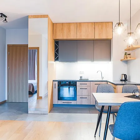 Apartment Sloneczny - Bardzo Blisko Plazy I Centrum, Klimatyzacja, Parking, Balkon