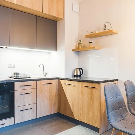 Apartment Sloneczny - Bardzo Blisko Plazy I Centrum, Klimatyzacja, Parking, Balkon Jastrzebia Gora